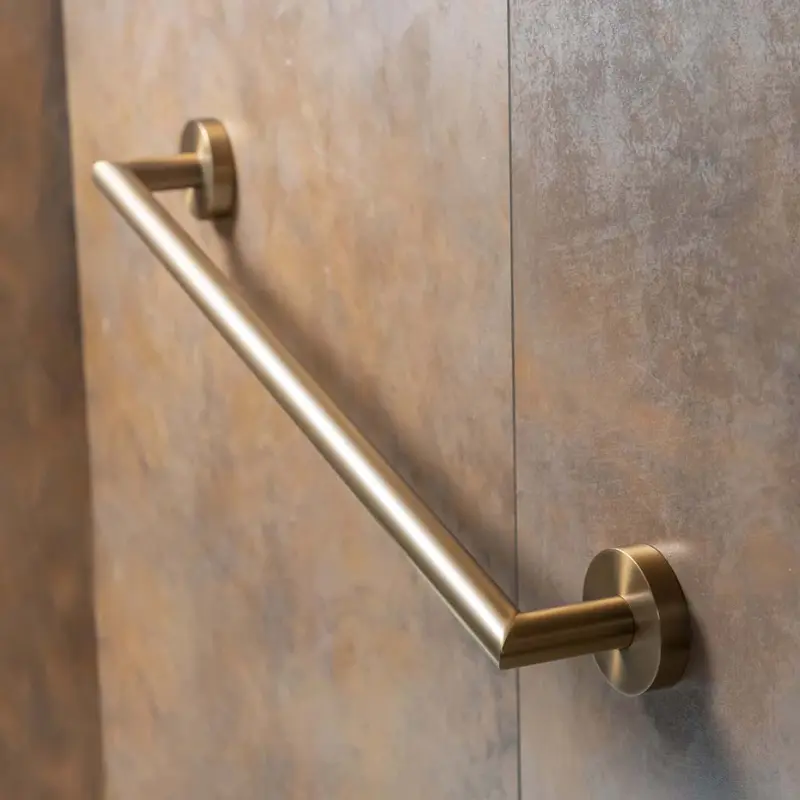 bemeta amber držač peškira 450mm u kupatilu enterijer