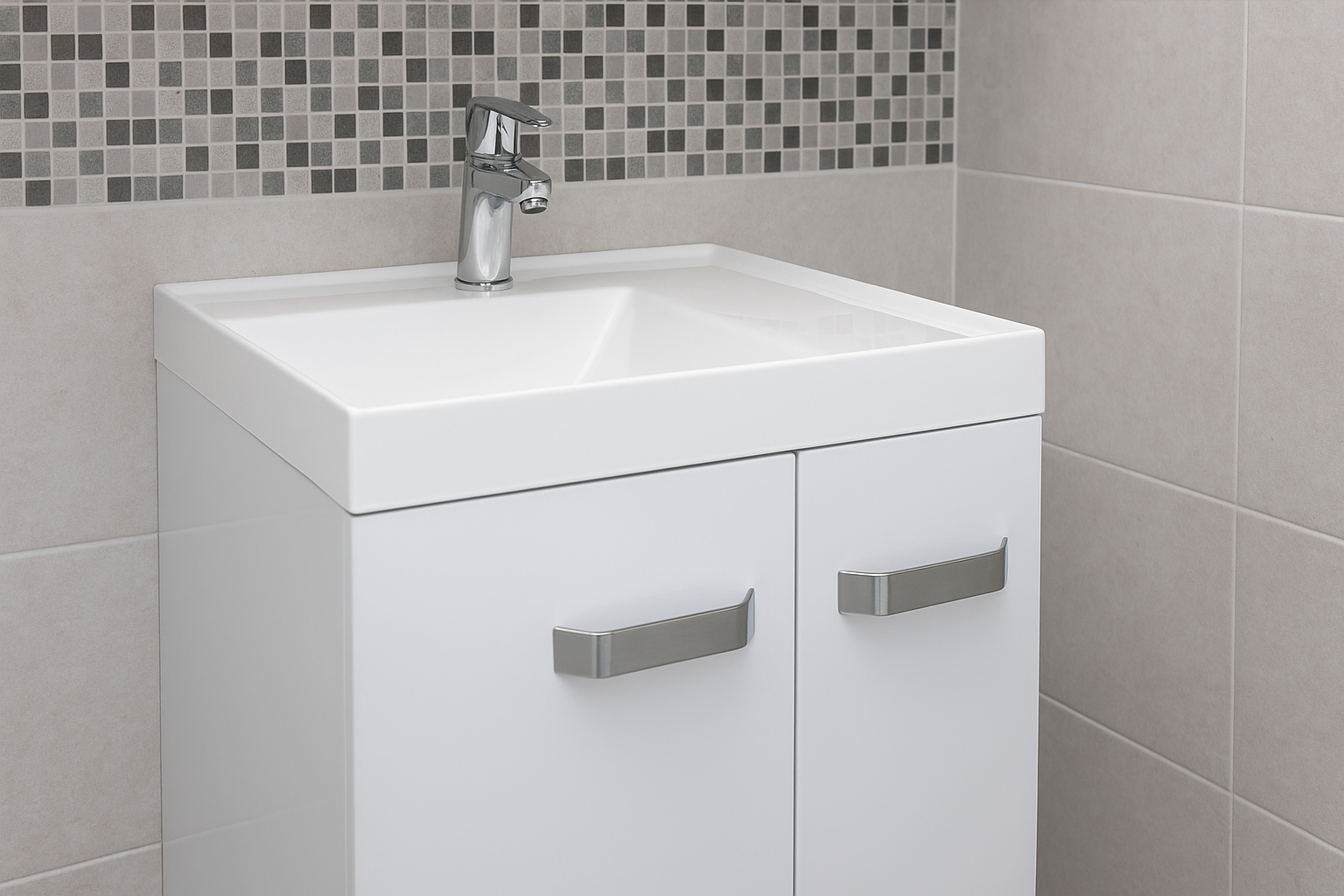 Lavabo sa ormarićem štedi prostor u manjim kupatilima.