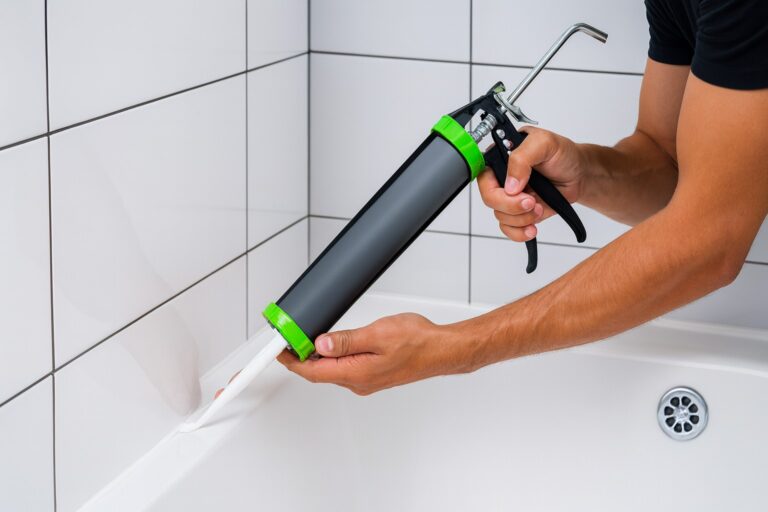 Koji silikon je najbolji za kadu i kako ga pravilno naneti?